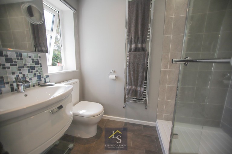 Images for Colwyn Road, Bramhall, SK7 EAID:425574707 BID:a331354c-8a27-4290-8521-a2425358b7e6