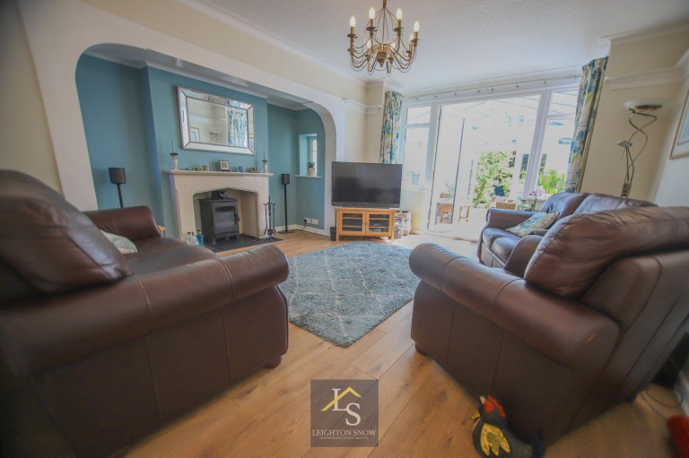 Images for Colwyn Road, Bramhall, SK7 EAID:425574707 BID:a331354c-8a27-4290-8521-a2425358b7e6