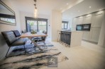 Tenby Drive, Cheadle Hulme, sk8