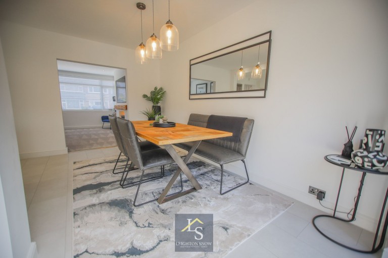 Images for Tenby Drive, Cheadle Hulme, SK8 EAID:425574707 BID:a331354c-8a27-4290-8521-a2425358b7e6