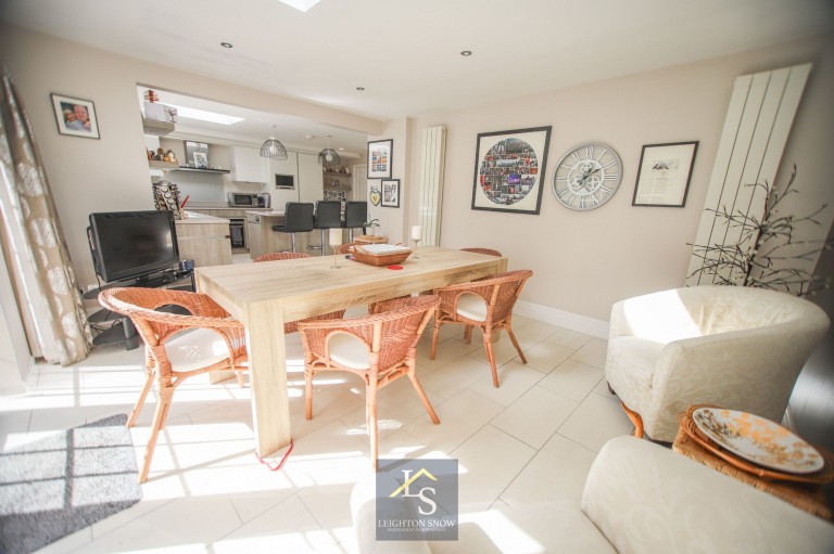Images for Moss Lane, Bramhall, SK7 EAID:425574707 BID:a331354c-8a27-4290-8521-a2425358b7e6