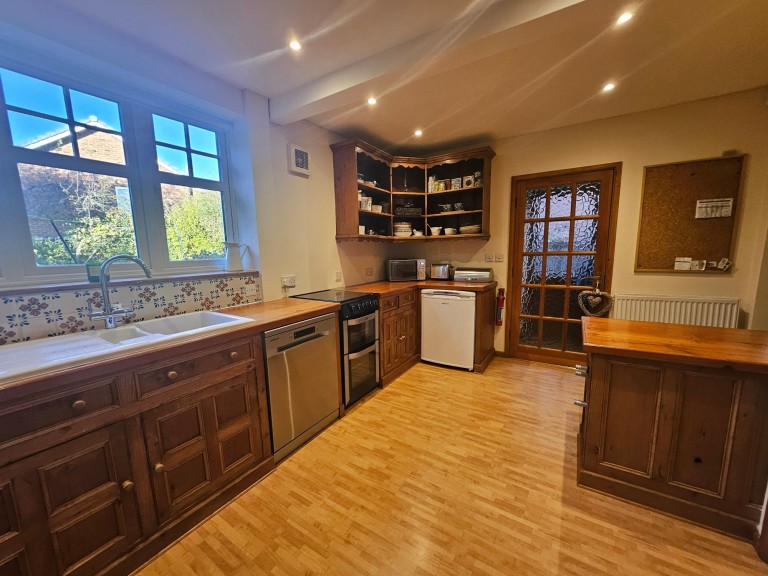 Images for Bramley Road, Bramhall, SK7 EAID:425574707 BID:4e9803c7-4032-406b-90d5-01d6ebc98bcc