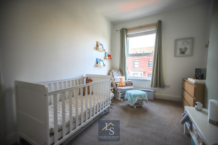 Images for Rochdale Road, Royton, OL2 EAID:425574707 BID:a331354c-8a27-4290-8521-a2425358b7e6