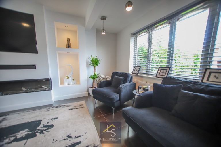 Images for Eskdale Avenue, Bramhall, SK7 EAID:425574707 BID:a331354c-8a27-4290-8521-a2425358b7e6