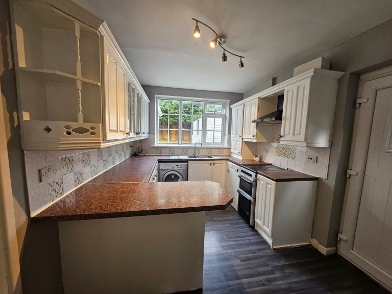 Images for Blythe Avenue, Bramhall, SK7 EAID:425574707 BID:4e9803c7-4032-406b-90d5-01d6ebc98bcc