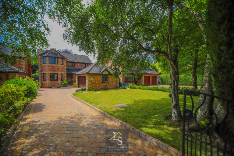 Images for Grange Road, Bramhall, SK7 EAID:425574707 BID:a331354c-8a27-4290-8521-a2425358b7e6