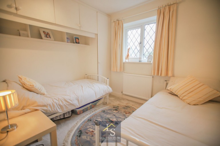 Images for Grange Road, Bramhall, SK7 EAID:425574707 BID:a331354c-8a27-4290-8521-a2425358b7e6