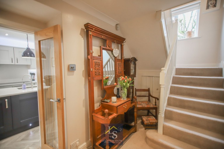 Images for Grange Road, Bramhall, SK7 EAID:425574707 BID:a331354c-8a27-4290-8521-a2425358b7e6