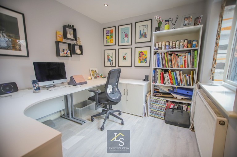 Images for Grange Road, Bramhall, SK7 EAID:425574707 BID:a331354c-8a27-4290-8521-a2425358b7e6