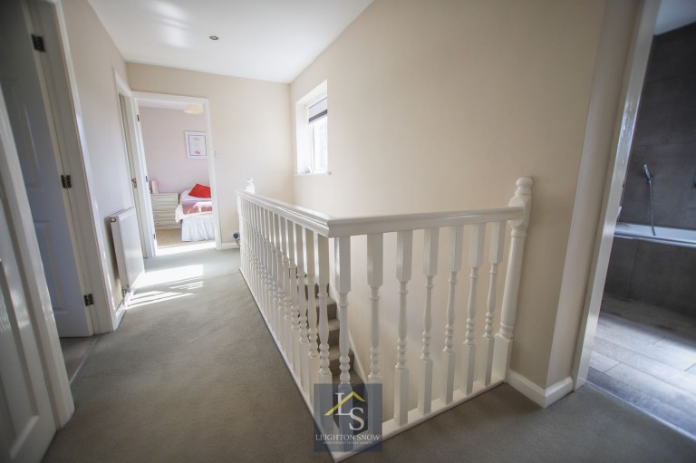 Images for Kinross Avenue, Stockport, SK2 EAID:425574707 BID:a331354c-8a27-4290-8521-a2425358b7e6