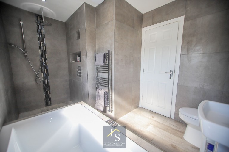 Images for Kinross Avenue, Stockport, SK2 EAID:425574707 BID:a331354c-8a27-4290-8521-a2425358b7e6