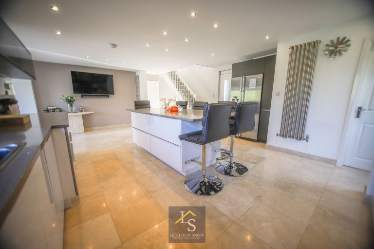 Images for Kinross Avenue, Stockport, SK2 EAID:425574707 BID:a331354c-8a27-4290-8521-a2425358b7e6