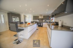 Images for Kinross Avenue, Stockport, SK2