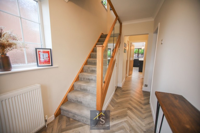 Images for Fountains Road, Bramhall, SK7 EAID:425574707 BID:a331354c-8a27-4290-8521-a2425358b7e6