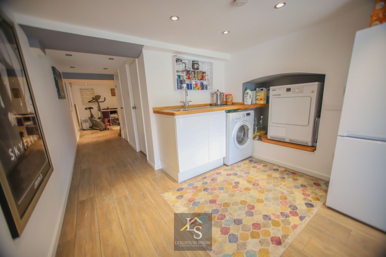 Images for Ack Lane East, Bramhall, SK7 EAID:425574707 BID:a331354c-8a27-4290-8521-a2425358b7e6