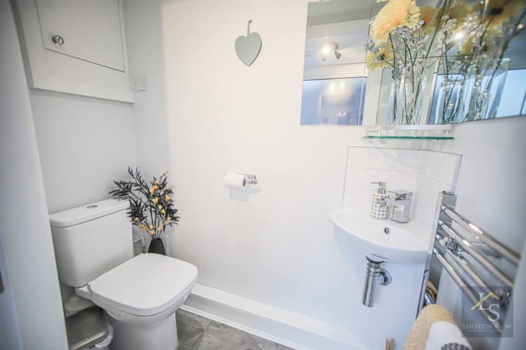 Images for Hurley Drive, Cheadle Hulme, SK8 EAID:425574707 BID:a331354c-8a27-4290-8521-a2425358b7e6