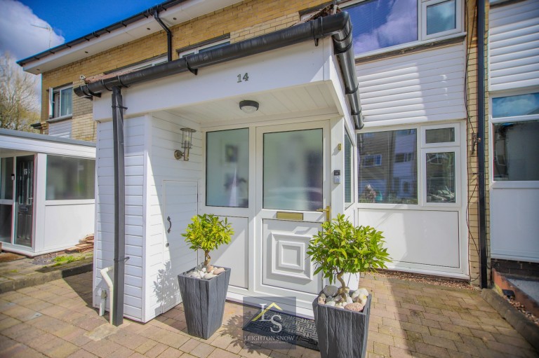 Images for Hurley Drive, Cheadle Hulme, SK8 EAID:425574707 BID:a331354c-8a27-4290-8521-a2425358b7e6