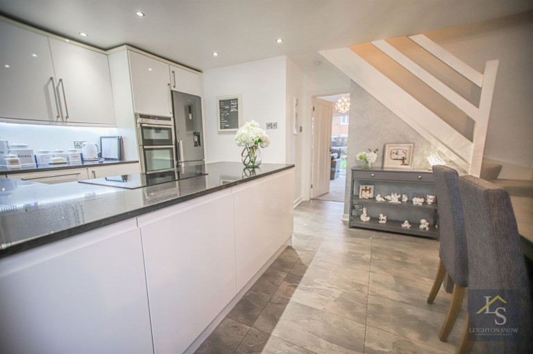 Images for Hurley Drive, Cheadle Hulme, SK8 EAID:425574707 BID:a331354c-8a27-4290-8521-a2425358b7e6