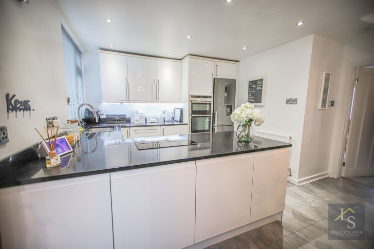 Images for Hurley Drive, Cheadle Hulme, SK8 EAID:425574707 BID:a331354c-8a27-4290-8521-a2425358b7e6