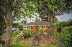 Images for Roundway, Bramhall, SK7