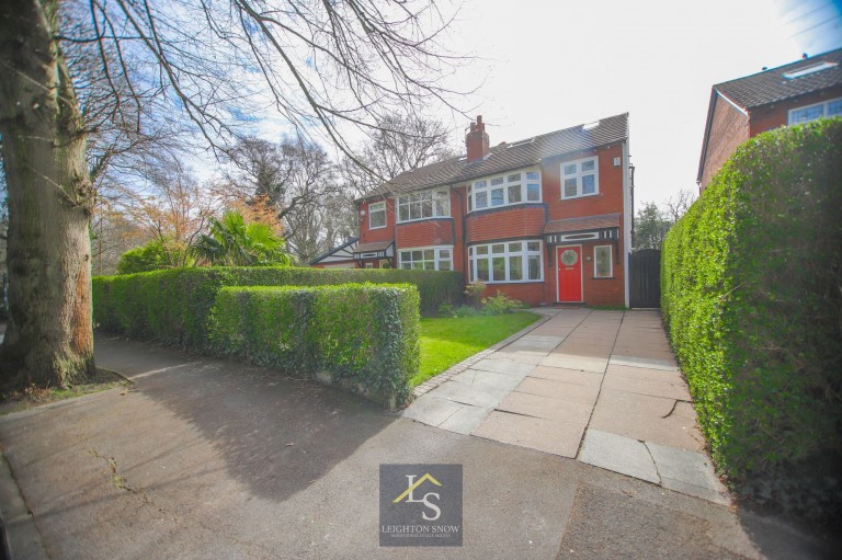 Images for Flowery Field, Stockport, SK2 EAID:425574707 BID:a331354c-8a27-4290-8521-a2425358b7e6