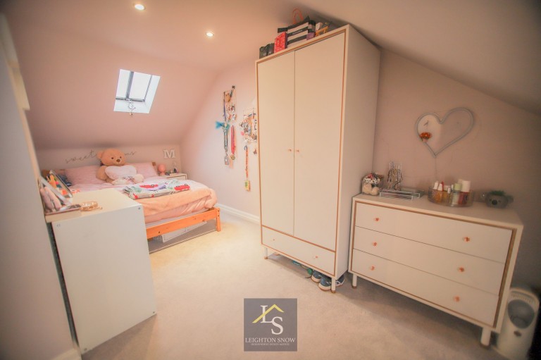 Images for Ogden Road, Bramhall, SK7 EAID:425574707 BID:a331354c-8a27-4290-8521-a2425358b7e6