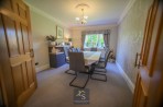 Roseneath, Bramhall, sk7
