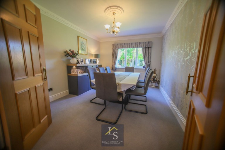 Images for Roseneath, Bramhall, SK7 EAID:425574707 BID:a331354c-8a27-4290-8521-a2425358b7e6