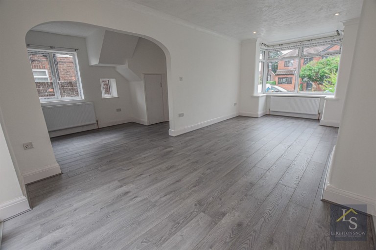 Images for Central Drive, Bramhall, SK7 EAID:425574707 BID:4e9803c7-4032-406b-90d5-01d6ebc98bcc