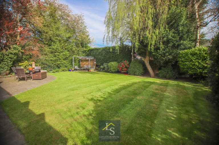 Images for Vicarage Avenue, Cheadle Hulme, SK8 EAID:425574707 BID:a331354c-8a27-4290-8521-a2425358b7e6