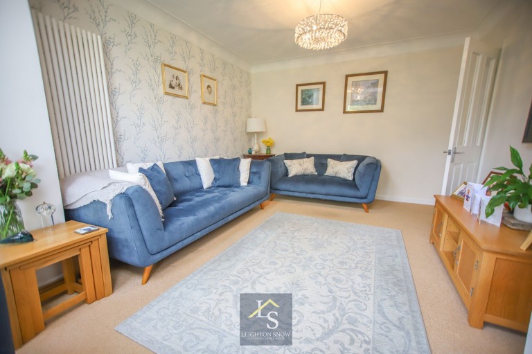 Images for Vicarage Avenue, Cheadle Hulme, SK8 EAID:425574707 BID:a331354c-8a27-4290-8521-a2425358b7e6