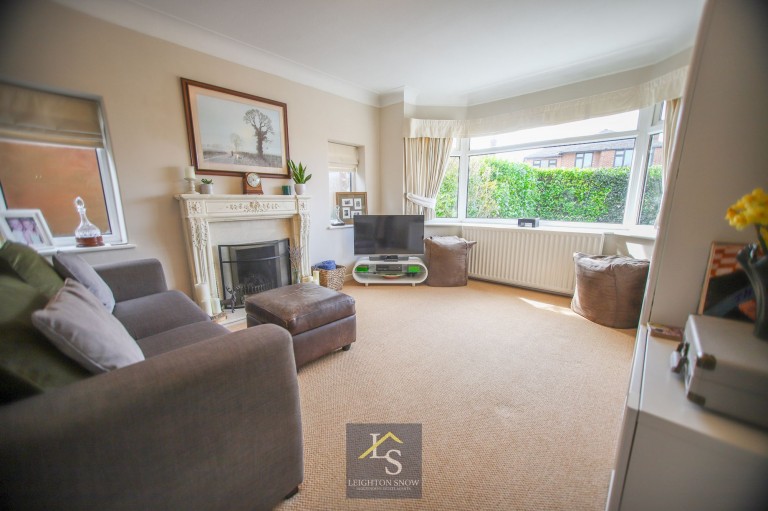 Images for Vicarage Avenue, Cheadle Hulme, SK8 EAID:425574707 BID:a331354c-8a27-4290-8521-a2425358b7e6