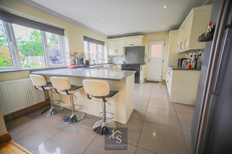 Images for Hartwell Grove, Stockport, SK3 EAID:425574707 BID:a331354c-8a27-4290-8521-a2425358b7e6