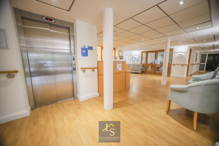Images for Station Approach, Dutton Court Station Approach, SK8 EAID:425574707 BID:4e9803c7-4032-406b-90d5-01d6ebc98bcc