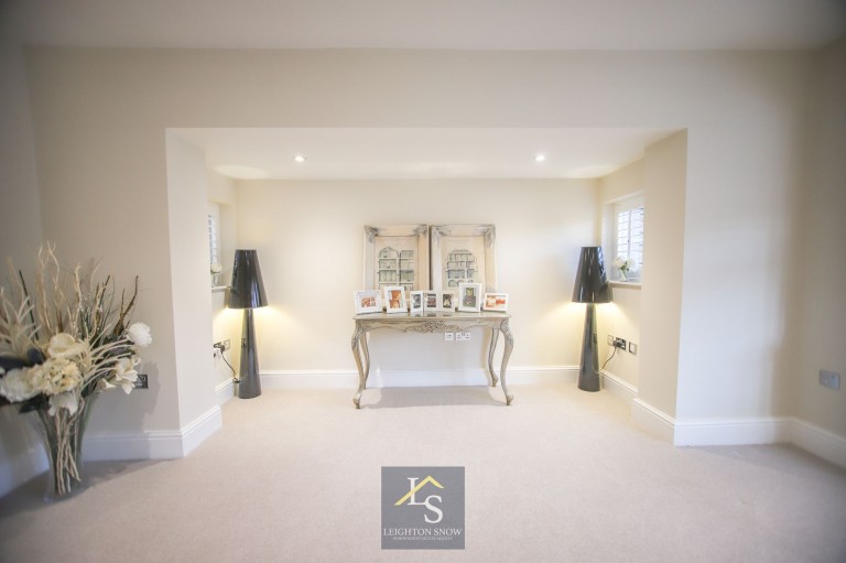 Images for Truro Close, Bramhall, SK7 EAID:425574707 BID:a331354c-8a27-4290-8521-a2425358b7e6