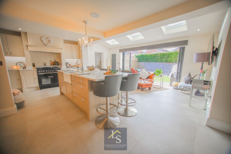 Images for Truro Close, Bramhall, SK7 EAID:425574707 BID:a331354c-8a27-4290-8521-a2425358b7e6