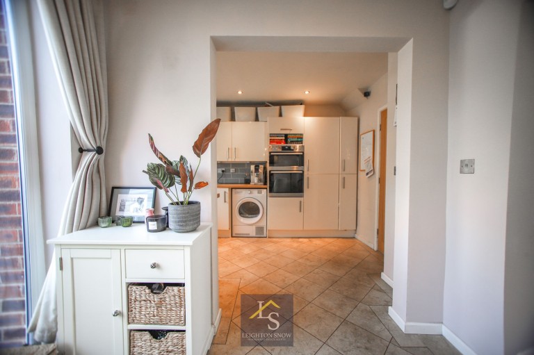 Images for Canberra Road, Bramhall, SK7 EAID:425574707 BID:a331354c-8a27-4290-8521-a2425358b7e6