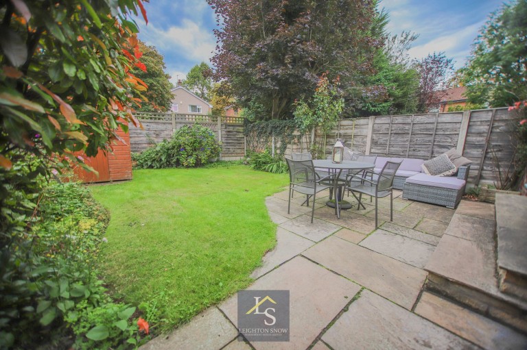 Images for Westminster Drive, Cheadle Hulme, SK8 EAID:425574707 BID:a331354c-8a27-4290-8521-a2425358b7e6