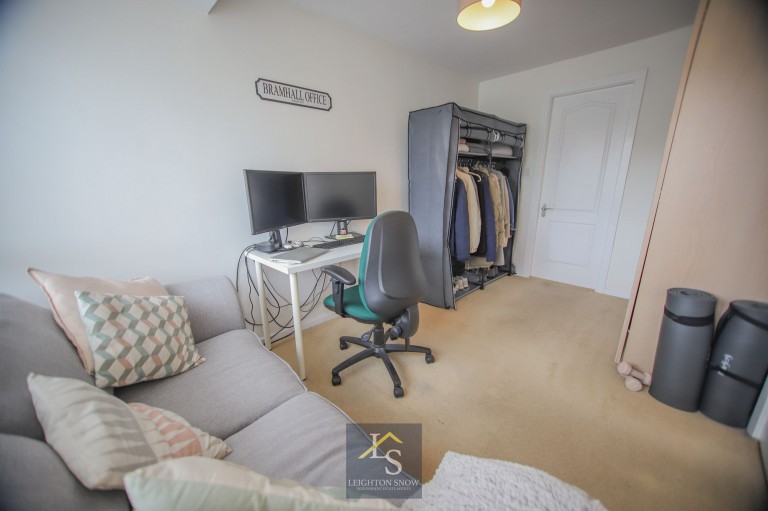 Images for Westminster Drive, Cheadle Hulme, SK8 EAID:425574707 BID:a331354c-8a27-4290-8521-a2425358b7e6