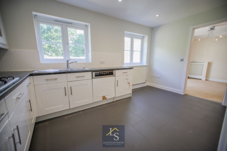 Images for Glenville Close, Cheadle Hulme, SK8 EAID:425574707 BID:a331354c-8a27-4290-8521-a2425358b7e6