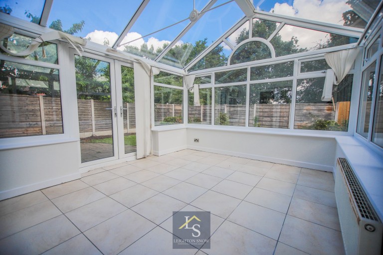 Images for Glenville Close, Cheadle Hulme, SK8 EAID:425574707 BID:a331354c-8a27-4290-8521-a2425358b7e6