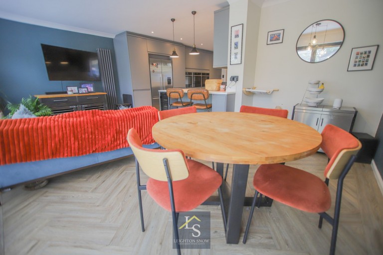 Images for Regent Close, Bramhall, SK7 EAID:425574707 BID:a331354c-8a27-4290-8521-a2425358b7e6