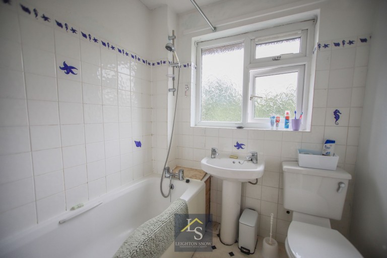 Images for Duncombe Close, Bramhall, SK7 EAID:425574707 BID:a331354c-8a27-4290-8521-a2425358b7e6