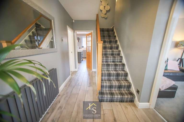 Images for Fountains Road, Bramhall, SK7 EAID:425574707 BID:a331354c-8a27-4290-8521-a2425358b7e6