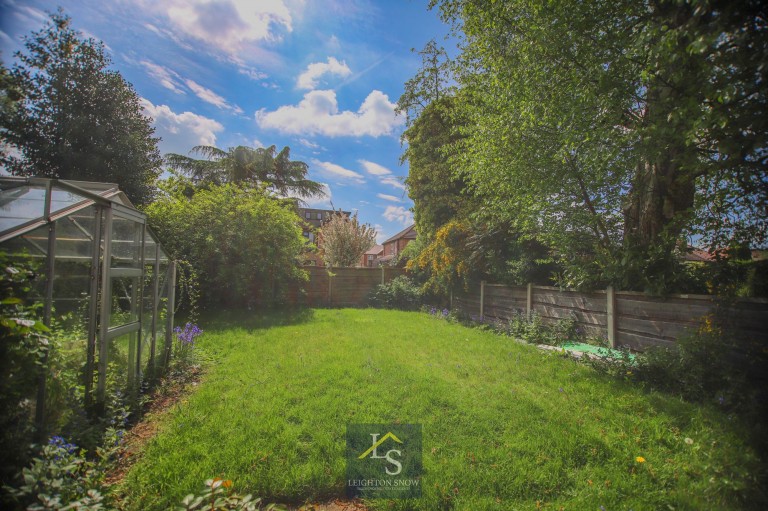 Images for Central Drive, Bramhall, SK7 EAID:425574707 BID:4e9803c7-4032-406b-90d5-01d6ebc98bcc