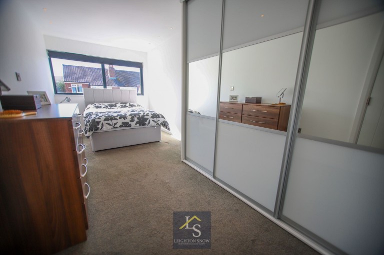 Images for Carlton Avenue, Bramhall, SK7 EAID:425574707 BID:a331354c-8a27-4290-8521-a2425358b7e6