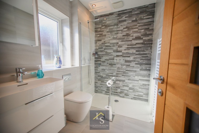 Images for Park Avenue, Bramhall, SK7 EAID:425574707 BID:a331354c-8a27-4290-8521-a2425358b7e6