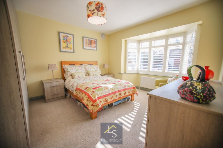 Images for Park Avenue, Bramhall, SK7 EAID:425574707 BID:a331354c-8a27-4290-8521-a2425358b7e6