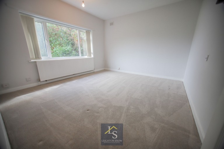 Images for Selwyn Drive, Cheadle Hulme, SK8 EAID:425574707 BID:a331354c-8a27-4290-8521-a2425358b7e6