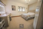Sandiway, Bramhall, sk7